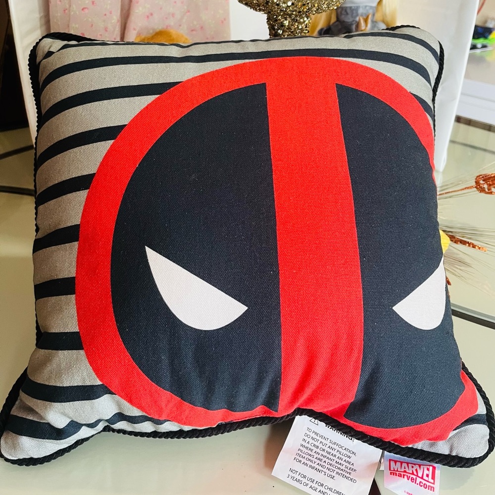 16x16 new without tags Marvel Deadpool pillow